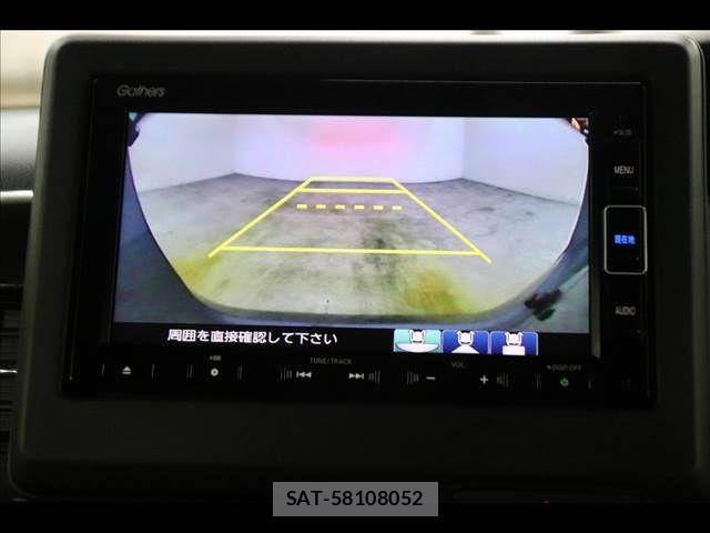 Honda N BOX CUSTOM 2020-02 8660588-2