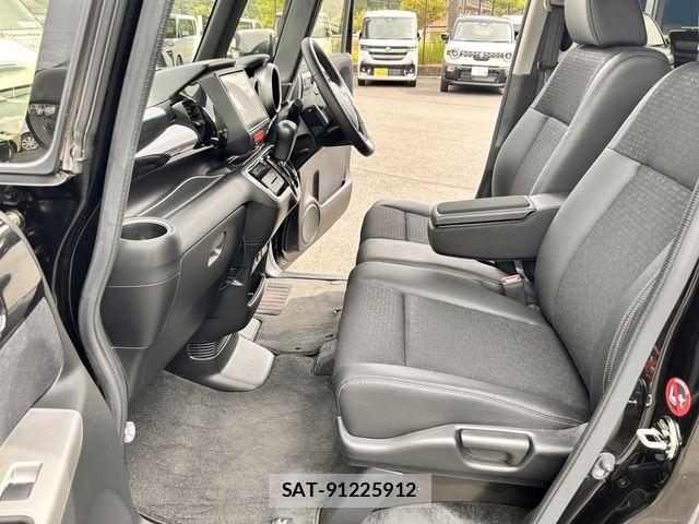 Honda N BOX CUSTOM 2017-04 8660612-12