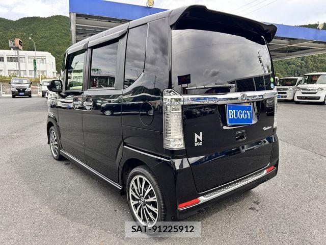 Honda N BOX CUSTOM 2017-04 8660612-2