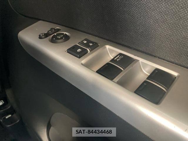 Honda N BOX CUSTOM 2016-03 8660638-15