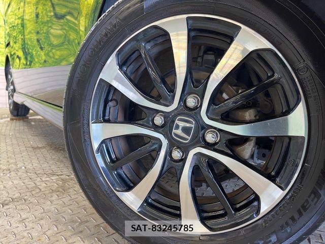 Honda N BOX CUSTOM 2019-03 8660576-12