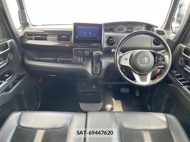 Honda N BOX CUSTOM 2018-04 8660617-1