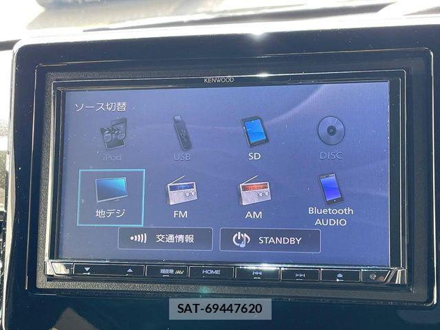 Honda N BOX CUSTOM 2018-04 8660617-2