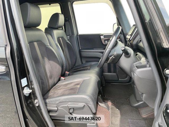Honda N BOX CUSTOM 2018-04 8660617-7