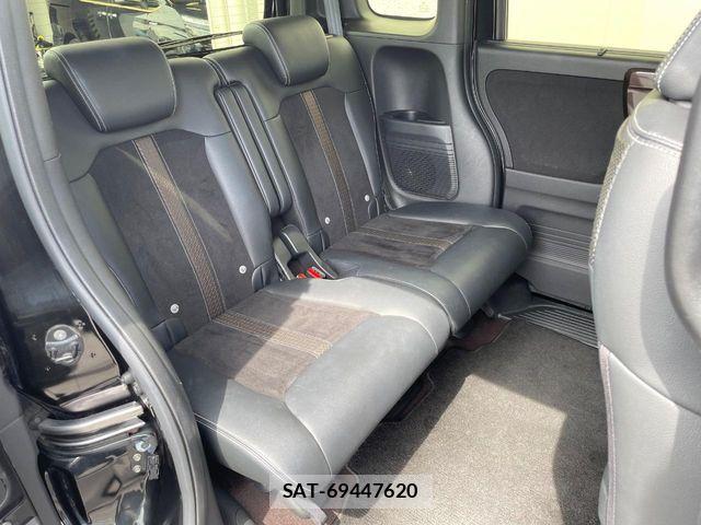 Honda N BOX CUSTOM 2018-04 8660617-8