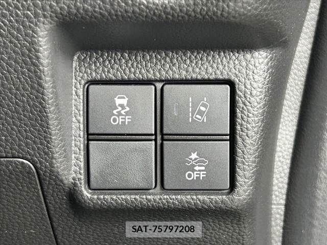Honda N BOX CUSTOM 2018-08 8660592-23