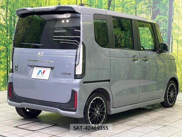 Honda N BOX CUSTOM 2023-10 8660561-16