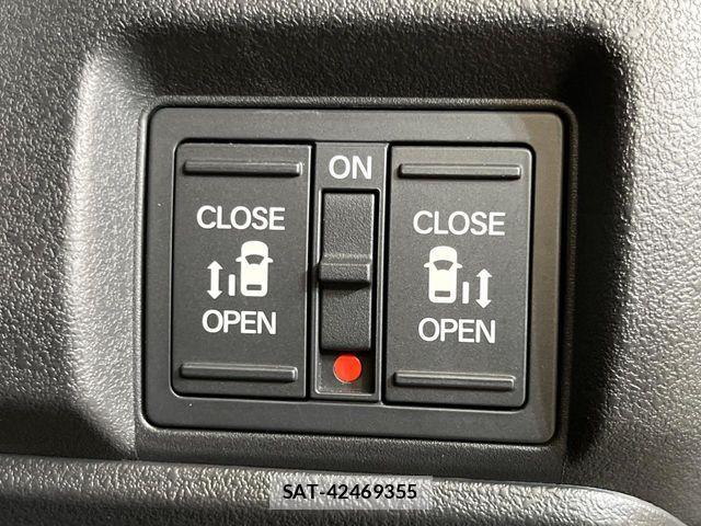 Honda N BOX CUSTOM 2023-10 8660561-4