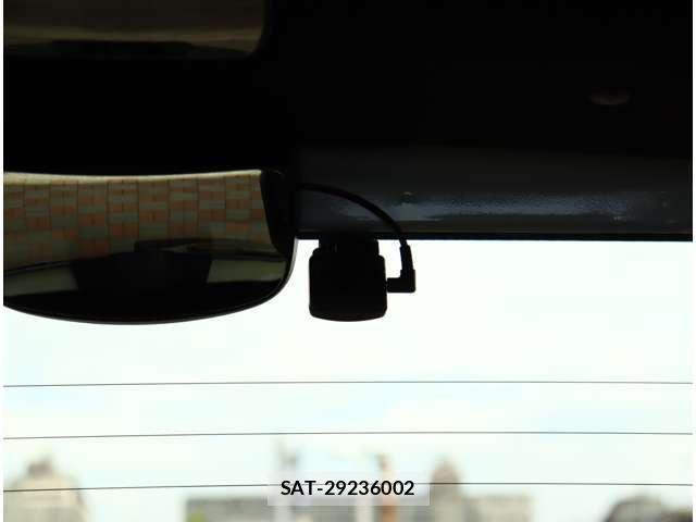 Honda N BOX CUSTOM 2022-08 8660560-15