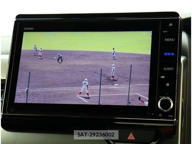 Honda N BOX CUSTOM 2022-08 8660560-24