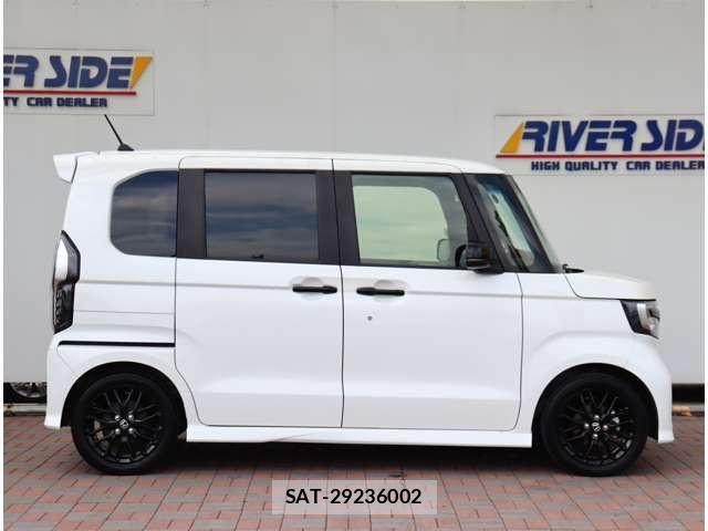 Honda N BOX CUSTOM 2022-08 8660560-3