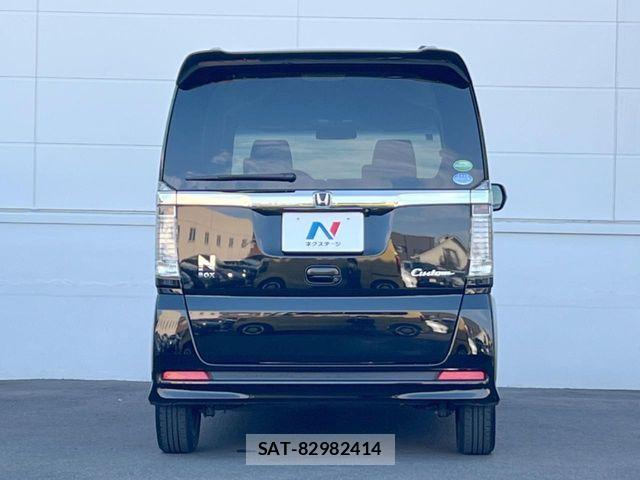 Honda N BOX CUSTOM 2017-02 8666627-14