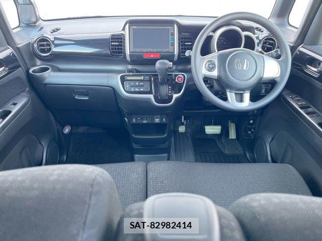 Honda N BOX CUSTOM 2017-02 8666627-1
