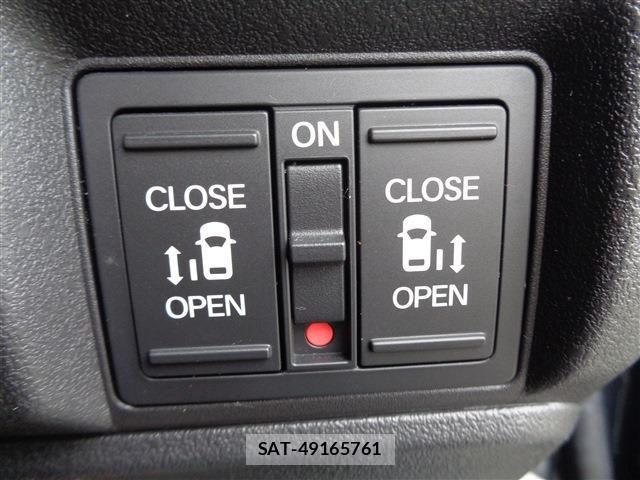 Honda N BOX CUSTOM 2024-10 8666622-27