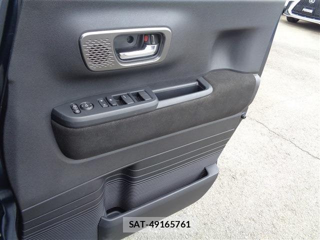 Honda N BOX CUSTOM 2024-10 8666622-29