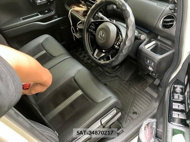 Honda N BOX CUSTOM 2022-12 8666614-18