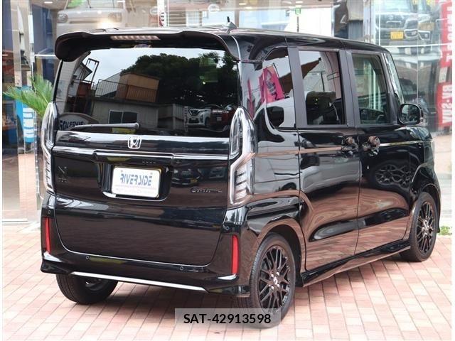 Honda N BOX CUSTOM 2023-03 8660557-2