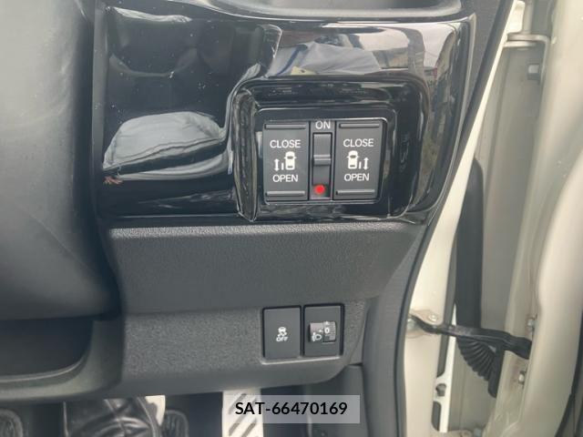 Honda N BOX CUSTOM 2024-09 8666611-12