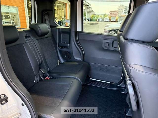Honda N BOX CUSTOM 2023-10 8666615-17