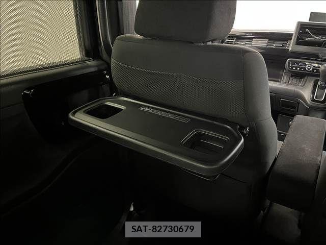 Honda N BOX CUSTOM 2021-03 8666623-13