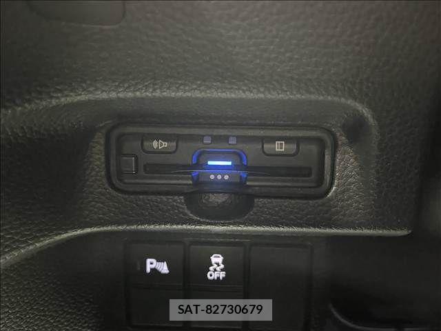Honda N BOX CUSTOM 2021-03 8666623-22