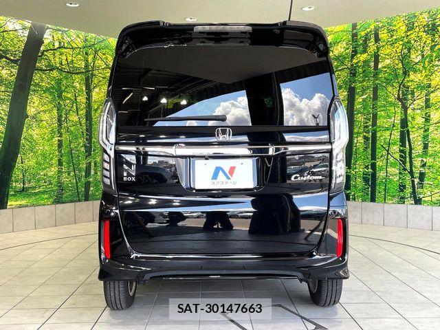 Honda N BOX CUSTOM 2018-03 8660599-14