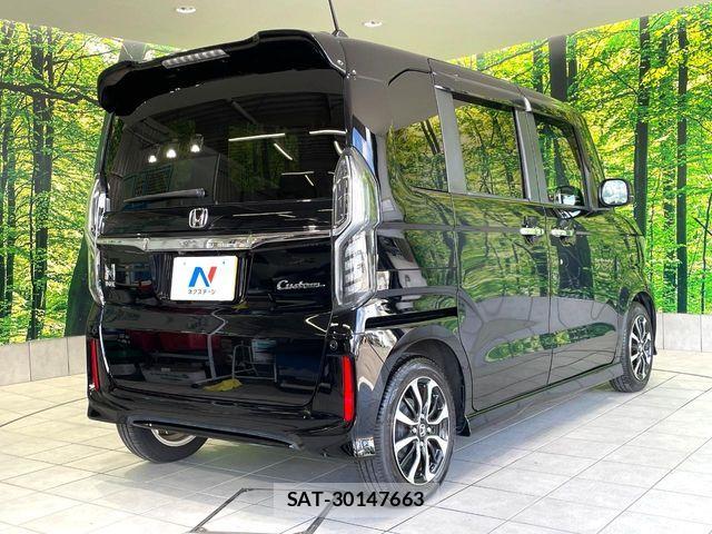 Honda N BOX CUSTOM 2018-03 8660599-16