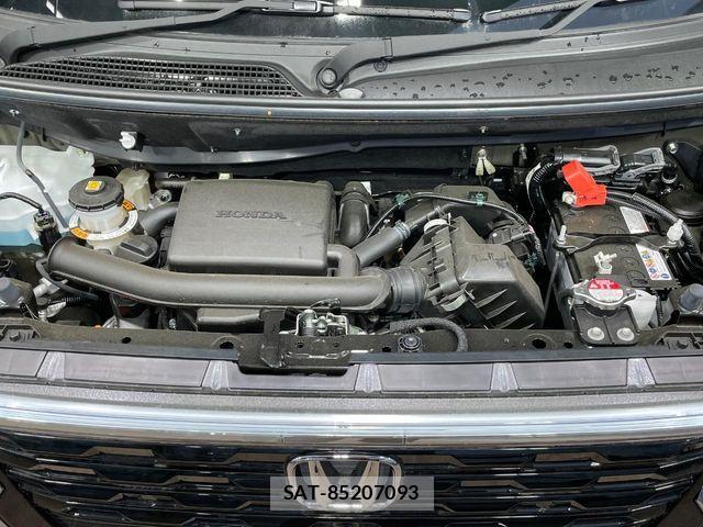Honda N BOX CUSTOM 2026-03 8666612-17