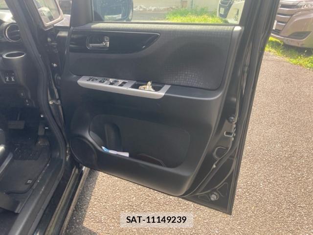 Honda N BOX CUSTOM 2016-05 8660627-9
