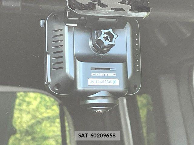 Honda N BOX CUSTOM 2023-12 8660568-7