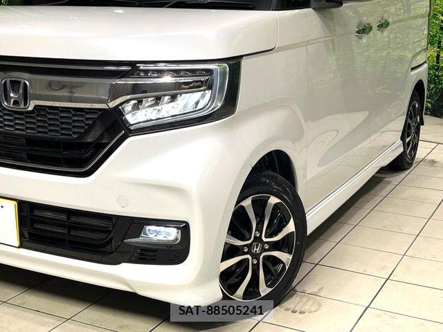 Honda N BOX CUSTOM 2020-02 8686124-12