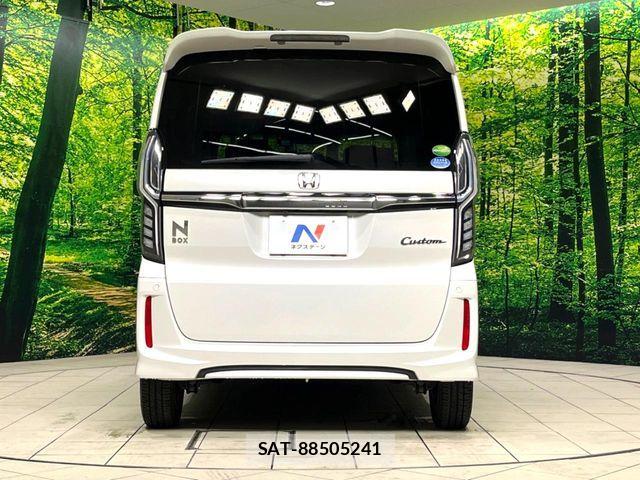 Honda N BOX CUSTOM 2020-02 8686124-15