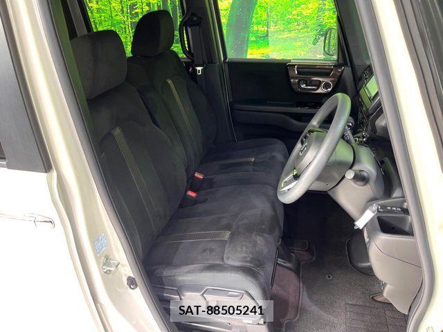 Honda N BOX CUSTOM 2020-02 8686124-8