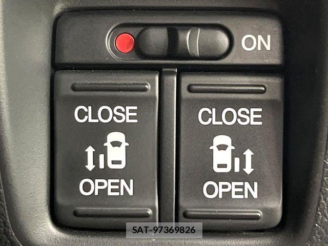 Honda N BOX CUSTOM 2016-09 8686141-5