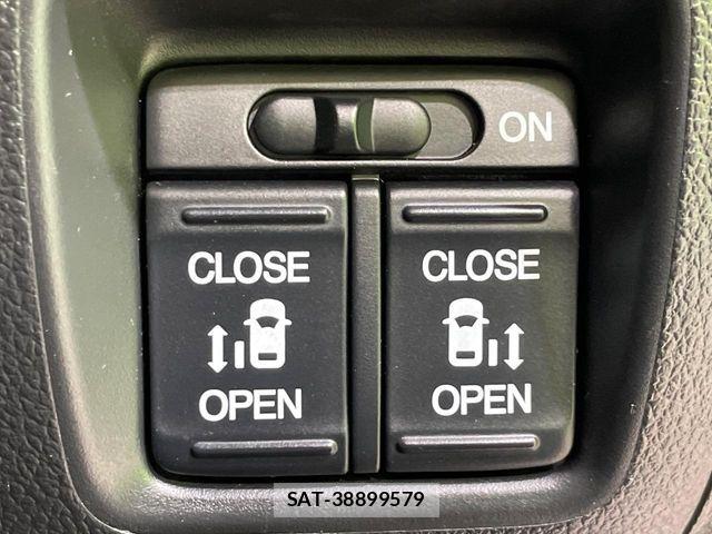 Honda N BOX CUSTOM 2017-06 8686143-4