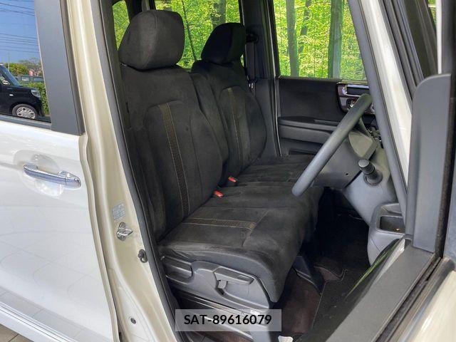 Honda N BOX CUSTOM 2019-01 8686130-7