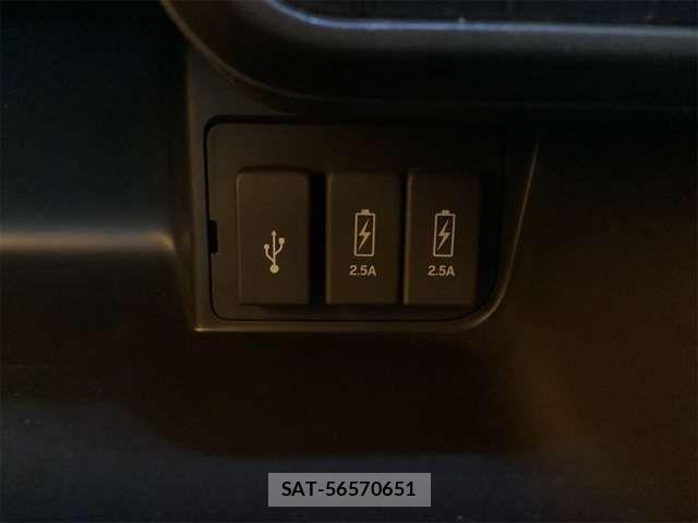 Honda N BOX CUSTOM 2022-06 8686122-14