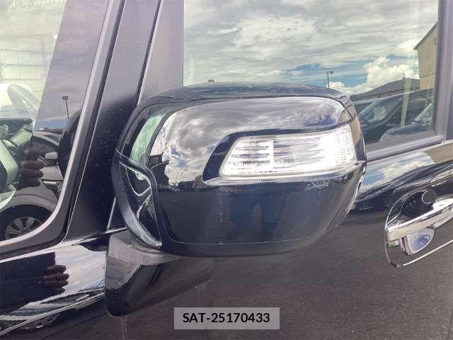 Honda N BOX CUSTOM 2017-08 8686148-14