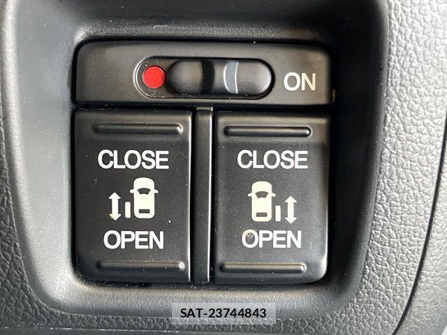 Honda N BOX CUSTOM 2014-01 8686152-5