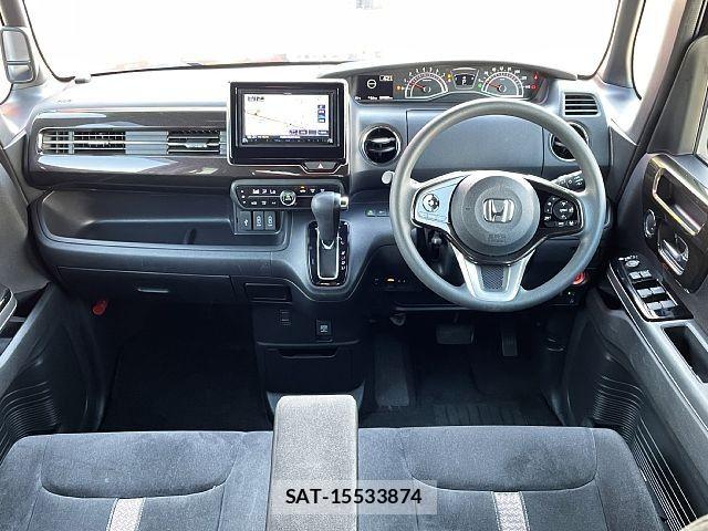 Honda N BOX CUSTOM 2018-01 8686133-1