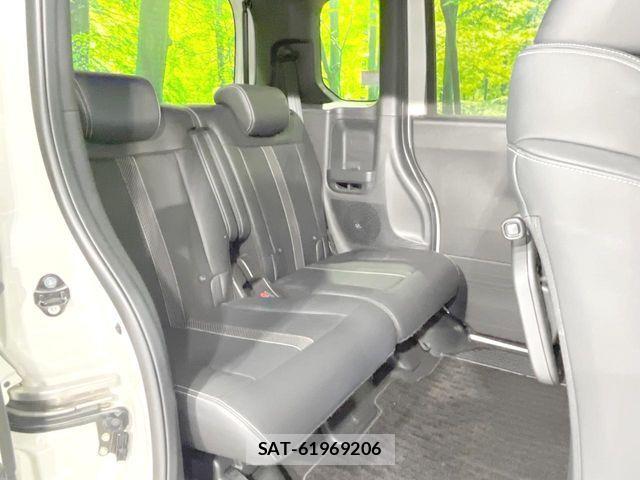 Honda N BOX CUSTOM 2024-01 8686102-8