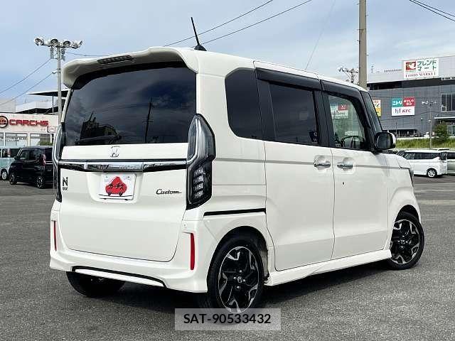 Honda N BOX CUSTOM 2018-02 8686120-2
