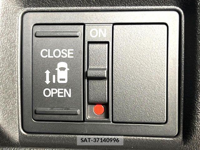 Honda N BOX CUSTOM 2024-03 8686110-3