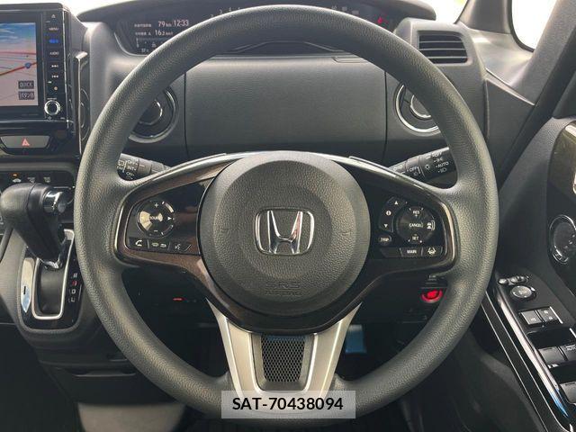 Honda N BOX CUSTOM 2018-08 8686132-11