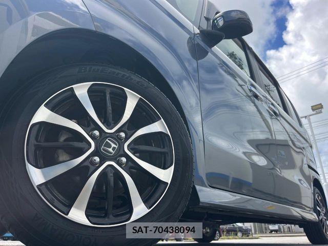 Honda N BOX CUSTOM 2018-08 8686132-13