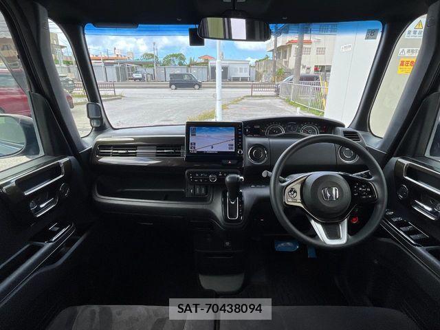 Honda N BOX CUSTOM 2018-08 8686132-1