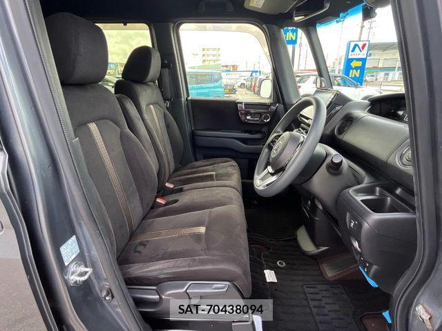 Honda N BOX CUSTOM 2018-08 8686132-8