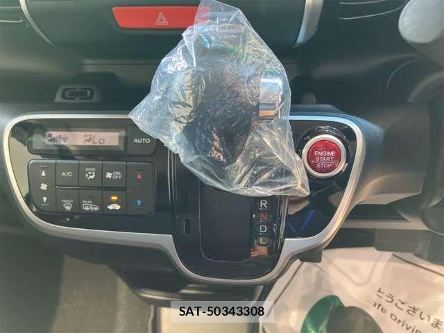 Honda N BOX CUSTOM 2017-04 8686140-7