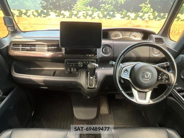 Honda N BOX CUSTOM 2019-08 8686154-1
