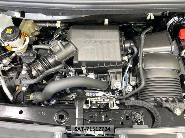 Honda N BOX CUSTOM 2026-08 8686106-17